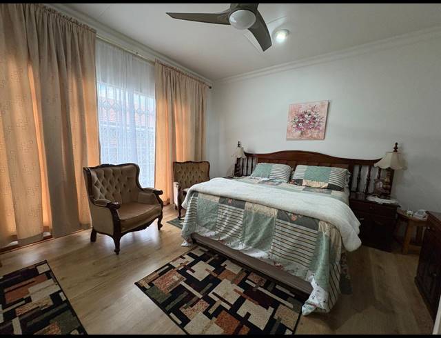 2 BEDROOM TOWNHOUSE FOR SALE IN THREE RIVERS EAST